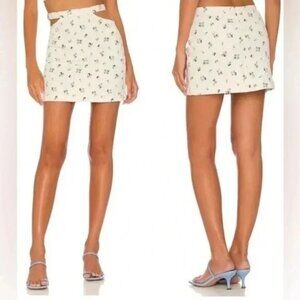 NWT | WeWoreWhat x Revolve White Blue Floral Cut Out Mini Skirt Large